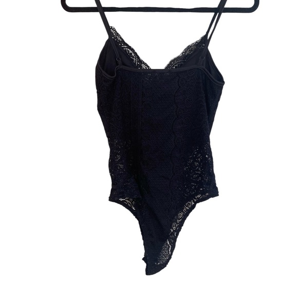 Bláshe Black Lace Bodysuit - Picture 2 of 3